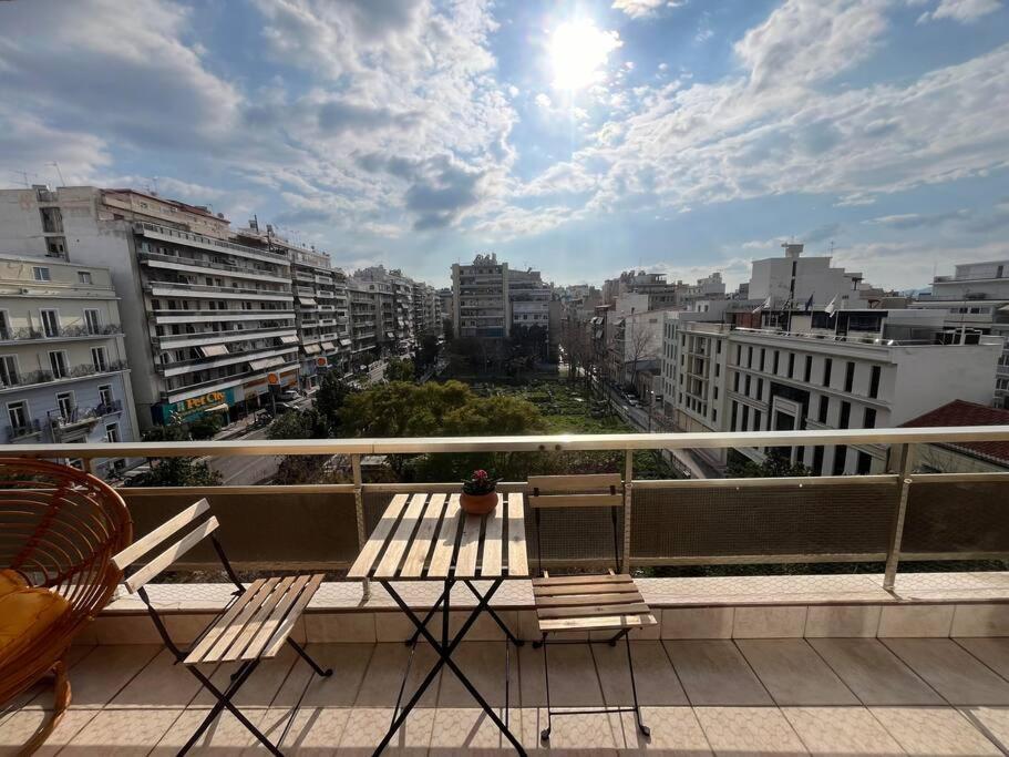 Maria'S Sunlit Apartment Pire Dış mekan fotoğraf