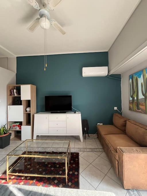 Maria'S Sunlit Apartment Pire Dış mekan fotoğraf